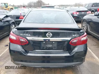 2017 Nissan Altima S z VIN 1N4AL3AP2HC274339, wystawiony jako IAAI lot #41754481 z przebiegiem 104 571 mil mil oraz . Historia ofert i sprzedaży dostępna na DreamBid. Obrazek 16.