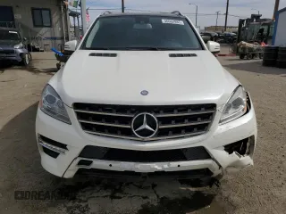 2013 Mercedes-Benz M 550 with VIN 4JGDA7DB5DA236934, listed as a Copart auction lot 46062985 with 98,768 mi miles and Salvage title. Bid and sale history available at DreamBid. Image 5.