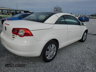 2008 Volkswagen Eos Turbo z VIN WVWBA71F88V039175, wystawiony jako Copart lot #88579725 z przebiegiem 89 414 mil mil oraz Szkoda całkowita • Salvage title. Historia ofert i sprzedaży dostępna na DreamBid. Obrazek 3.