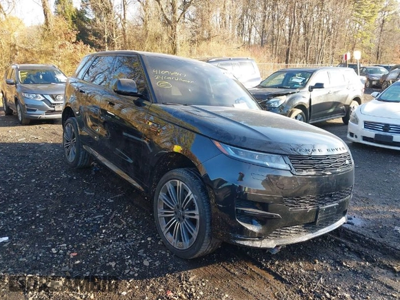 2024 Land Rover Range Rover Sport Dynamic SE z VIN SAL1L9FU9RA158329, wystawiony jako IAAI lot #41096347 z przebiegiem 18 770 mil mil oraz . Historia ofert i sprzedaży dostępna na DreamBid. Obrazek 1.