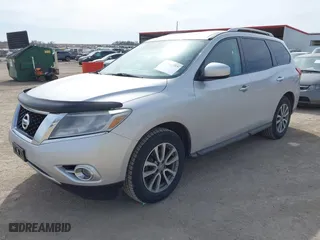 2015 Nissan Pathfinder SV with VIN 5N1AR2MM5FC671055, listed as a IAAI auction lot 41764397 with 157,001 mi miles. Bid and sale history available at carsss.com. Image 17.