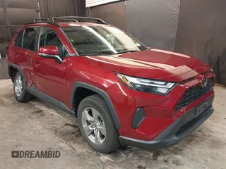 2022 Toyota RAV4 XLE z VIN 2T3P1RFV7NW271577, wystawiony jako IAAI lot #42570463 z przebiegiem 20 106 mil mil oraz . Historia ofert i sprzedaży dostępna na DreamBid. Obrazek 1.