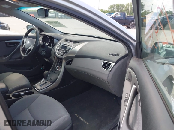 2013 Hyundai Elantra Limited z VIN 5NPDH4AE1DH284131, wystawiony jako IAAI lot #42454008 z przebiegiem 135 076 mil mil oraz . Historia ofert i sprzedaży dostępna na DreamBid. Obrazek 5.
