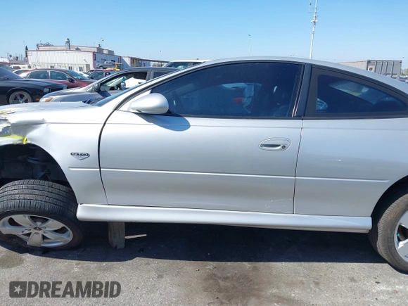 2005 Pontiac GTO with VIN 6G2VX12U05L369686, listed as a IAAI auction lot 41975716 with 64,893 mi miles. Bid and sale history available at carsss.com. Image 14.