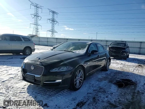 2016 Jaguar XJ Portfolio with VIN SAJWA2G78G8V94534, listed as a Copart auction lot 86926944 with 144,093 mi miles and Salvage title. Bid and sale history available at DreamBid. Image 11.