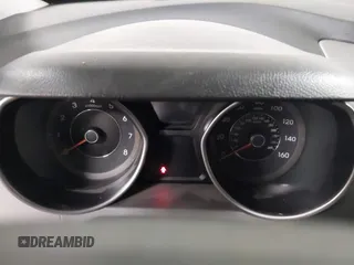 2015 Hyundai Elantra SE с VIN 5NPDH4AE7FH577003, выставлен на аукционе IAAI как лот 41253587 с пробегом Не указан миль и . История ставок и продаж доступна на DreamBid. Изображение 7.