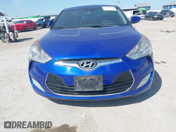 2012 Hyundai Veloster w/Gray Int с VIN KMHTC6AD5CU077688, выставлен на аукционе IAAI как лот 42856328 с пробегом 54 849 миль миль и . История ставок и продаж доступна на DreamBid. Изображение 6.