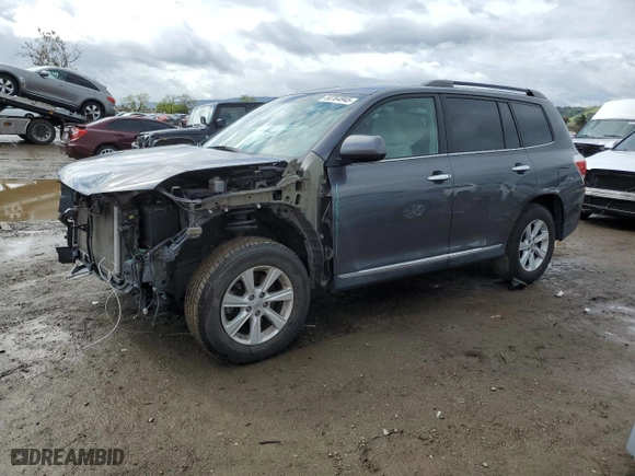 2011 Toyota Highlander with VIN 5TDZK3EH3BS028795, listed as a Copart auction lot 50764945 with 62,595 mi miles and Salvage Title. Bid and sale history available at carsss.com. Image 1.