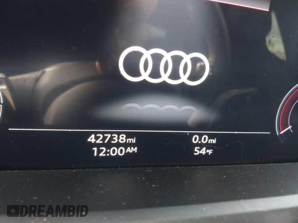 2022 Audi e-tron GT Prestige z VIN WAUEJBFW7N7001491, wystawiony jako IAAI lot #41356266 z przebiegiem 42 738 mil mil oraz . Historia ofert i sprzedaży dostępna na DreamBid. Obrazek 15.