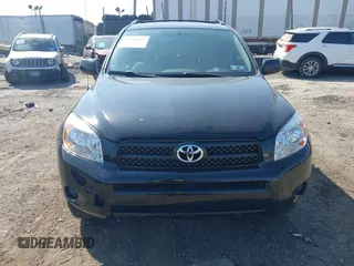 2008 Toyota RAV4 with VIN JTMBD33V486054738, listed as a IAAI auction lot 41811127 with 137,946 mi miles. Bid and sale history available at carsss.com. Image 6.