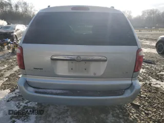 2002 Chrysler Town & Country LXi with VIN 2C8GP54L42R633877, listed as a Copart auction lot 42253175 with 193,587 mi miles and Clean Title. Bid and sale history available at carsss.com. Image 6.