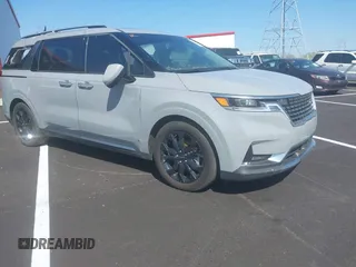 2024 Kia Carnival SX Prestige with VIN KNDNE5H32R6340005, listed as a IAAI auction lot 41984379 with 37,525 mi miles and . Bid and sale history available at DreamBid. Image 1.