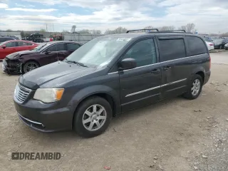 2011 Chrysler Town & Country Touring z VIN 2A4RR5DG5BR775401, wystawiony jako Copart lot #50444055 z przebiegiem 202 515 mil mil oraz Szkody całkowita. Historia ofert i sprzedaży dostępna na DreamBid. Obrazek 1.