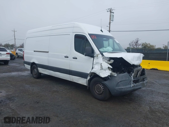2022 Mercedes-Benz Sprinter Cargo with VIN W1Y40CHY4NT094656, listed as a IAAI auction lot 41038339 with 76,599 mi miles. Bid and sale history available at carsss.com. Image 1.