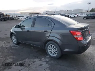 2017 Chevrolet Sonic LT z VIN 1G1JD5SG3H4123658, wystawiony jako Copart lot #89312635 z przebiegiem 121 061 mil mil oraz Szkoda całkowita • Salvage title. Historia ofert i sprzedaży dostępna na DreamBid. Obrazek 2.