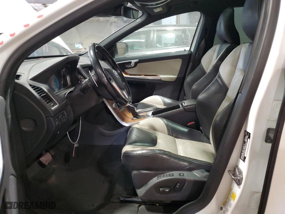 2015 Volvo XC60 T6 Drive-E Platinum with VIN YV449MDM3F2628849, listed as a Copart auction lot 78917974 with 81,751 mi miles and Salvage Title. Bid and sale history available at carsss.com. Image 7.