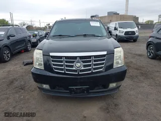 2009 Cadillac Escalade with VIN 1GYFK23219R102455, listed as a IAAI auction lot 42094042 with 238,407 mi miles. Bid and sale history available at carsss.com. Image 13.