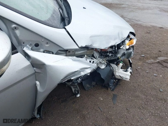 2014 Ford Focus SE with VIN 1FADP3F22EL425173, listed as a IAAI auction lot 41688732 with NaN miles. Bid and sale history available at carsss.com. Image 6.