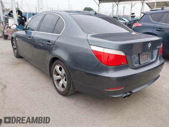 2008 BMW 5 Series 528i with VIN WBANU535X8C110673, listed as a IAAI auction lot 42046010 with 204,413 mi miles and . Bid and sale history available at carsss.com. Image 3.
