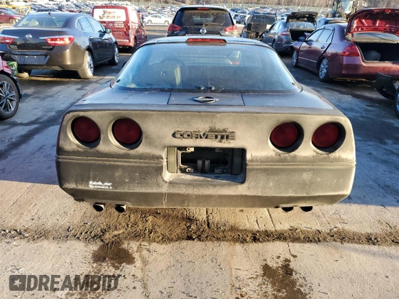 1986 Chevrolet Corvette z VIN 1G1YY0786G5105915, wystawiony jako Copart lot #88309815 z przebiegiem 87 655 mil mil oraz Czysty tytuł • Clean title. Historia ofert i sprzedaży dostępna na DreamBid. Obrazek 6.