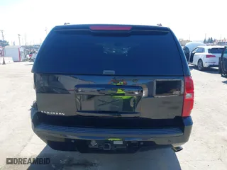 2007 Chevrolet Suburban LT with VIN 3GNFC16J07G243215, listed as a IAAI auction lot 41631673 with 200,990 mi miles. Bid and sale history available at carsss.com. Image 17.