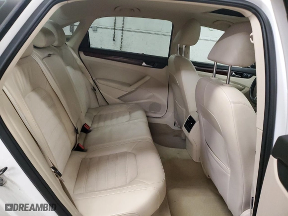 2013 Volkswagen Passat SEL Premium with VIN 1VWCM7A31DC063709, listed as a Copart auction lot 78717804 with 120,271 mi miles and Salvage Title. Bid and sale history available at carsss.com. Image 10.