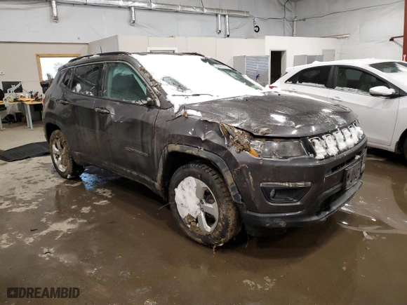 2020 Jeep Compass Latitude with VIN 3C4NJDBB4LT209435, listed as a Copart auction lot 88519935 with 0 mi miles and Salvage Title. Bid and sale history available at carsss.com. Image 4.