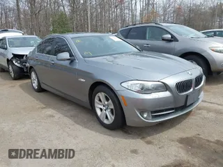 2013 BMW 5 Series 528i xDrive with VIN WBAXH5C55DD111408, listed as a IAAI auction lot 41954630 with 126,704 mi miles. Bid and sale history available at carsss.com. Image 1.