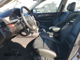 2005 BMW 3 Series 325i with VIN WBAET37405NJ86914, listed as a Copart auction lot 87677045 with 163,011 mi miles and Salvage Title. Bid and sale history available at carsss.com. Image 7.