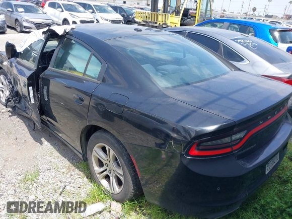 2016 Dodge Charger SE with VIN 2C3CDXBG5GH139894, listed as a IAAI auction lot 41549565 with 112,628 mi miles and . Bid and sale history available at carsss.com. Image 3.