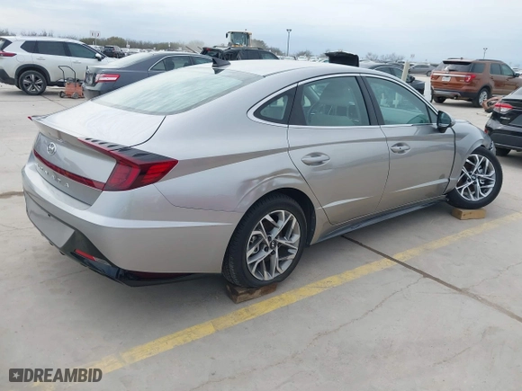 2021 Hyundai Sonata SEL with VIN KMHL64JA6MA146585, listed as a IAAI auction lot 41680181 with 34,119 mi miles. Bid and sale history available at carsss.com. Image 4.
