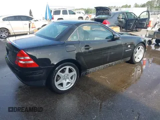 2000 Mercedes-Benz SLK-Class Kompressor with VIN WDBKK47F6YF165062, listed as a IAAI auction lot 42028279 with 105,707 mi miles. Bid and sale history available at carsss.com. Image 4.