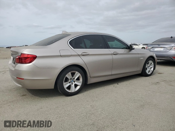 2011 BMW 5 Series 528i with VIN WBAFR1C54BC673059, listed as a Copart auction lot 54272525 with 127,771 mi miles and Clean Title. Bid and sale history available at carsss.com. Image 3.