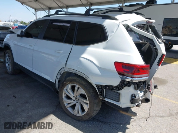 2021 Volkswagen Atlas SE z VIN 1V2HR2CA8MC514027, wystawiony jako IAAI lot #42260413 z przebiegiem 37 687 mil mil oraz . Historia ofert i sprzedaży dostępna na DreamBid. Obrazek 3.