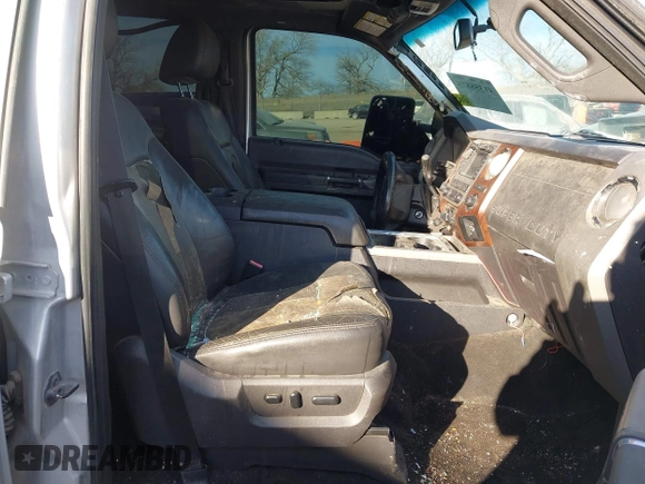 2011 Ford F-250 XL with VIN 1FT7W2BT8BEA73610, listed as a IAAI auction lot 41358875 with 261,563 mi miles and . Bid and sale history available at DreamBid. Image 5.