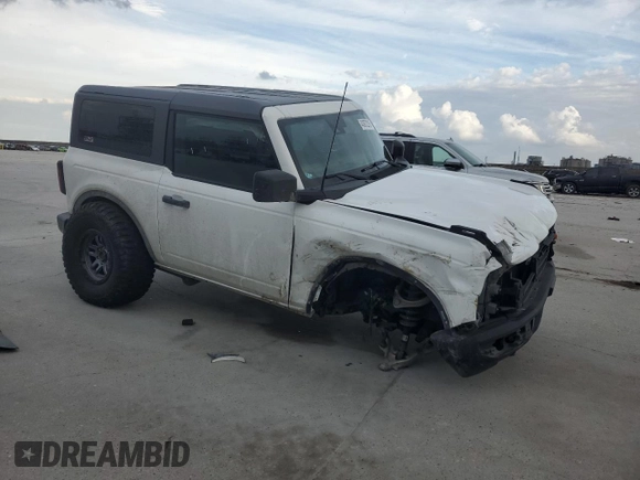 2022 Ford Bronco with VIN 1FMDE5AHXNLB04386, listed as a Copart auction lot 43872315 with Not provided miles and Salvage title. Bid and sale history available at DreamBid. Image 4.