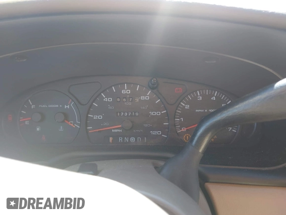 2001 Mercury Sable LS Premium with VIN 1MEFM55S91A644936, listed as a IAAI auction lot 41742593 with 173,719 mi miles and . Bid and sale history available at DreamBid. Image 7.
