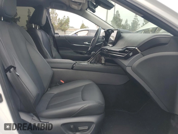 2023 Toyota Mirai XLE with VIN JTDAAAAA8PA009516, listed as a Copart auction lot 62543395 with 27,867 mi miles and Salvage title. Bid and sale history available at DreamBid. Image 7.