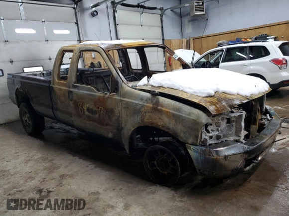 2001 Ford Super Duty F-250 XL with VIN 1FTNX21F71EC07375, listed as a Copart auction lot 84591574 with 0 mi miles and Clean Title. Bid and sale history available at carsss.com. Image 4.