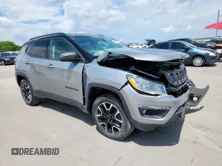 2020 Jeep Compass Trailhawk z VIN 3C4NJDDB0LT207825, wystawiony jako Copart lot #63699915 z przebiegiem 58 190 mil mil oraz Szkoda całkowita • Salvage title. Historia ofert i sprzedaży dostępna na DreamBid. Obrazek 4.