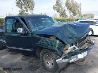 2002 GMC Sierra 1500 SLE with VIN 2GTEC19V121150546, listed as a IAAI auction lot 40974798 with 1 mi miles. Bid and sale history available at carsss.com. Image 17.