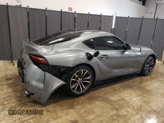 2021 Toyota GR Supra 2.0 with VIN WZ1DB2C08MW043542, listed as a Copart auction lot 37326944 with 32,140 mi miles and Clean Title. Bid and sale history available at carsss.com. Image 3.