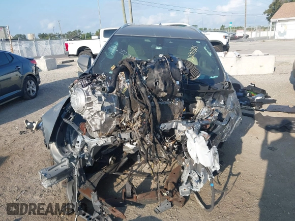 2018 Cadillac XT5 FWD with VIN 1GYKNARS4JZ238915, listed as a IAAI auction lot 42231005 with Not provided miles and . Bid and sale history available at DreamBid. Image 6.