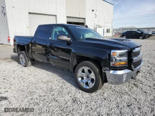 2018 Chevrolet Silverado 1500 LT with VIN 3GCUKRER9JG422014, listed as a Copart auction lot 46372425 with 103,833 mi miles and Salvage Title. Bid and sale history available at carsss.com. Image 4.