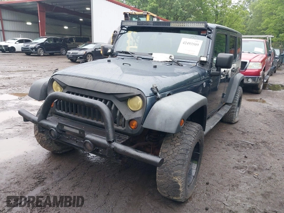2008 Jeep Wrangler Unlimited X с VIN 1J4GA39178L588637, выставлен на аукционе IAAI как лот 42493509 с пробегом 85 601 миль миль и . История ставок и продаж доступна на DreamBid. Изображение 17.