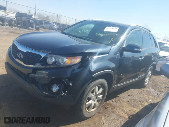 2012 Kia Sorento LX with VIN 5XYKT4A67CG247010, listed as a IAAI auction lot 42028544 with 223,389 mi miles. Bid and sale history available at carsss.com. Image 2.