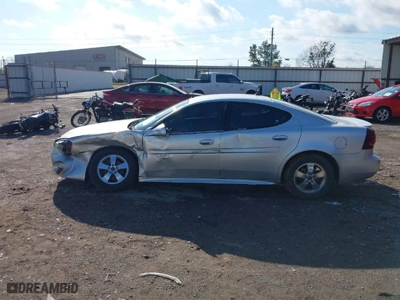 2005 Pontiac Grand Prix GT with VIN 2G2WS522151199561, listed as a IAAI auction lot 40809576 with NaN miles. Bid and sale history available at carsss.com. Image 14.