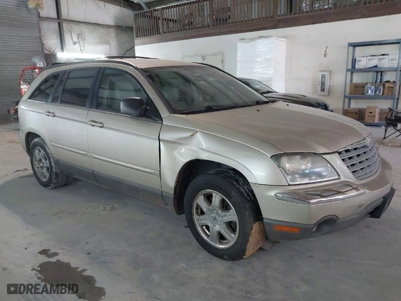 2006 Chrysler Pacifica Touring with VIN 2A8GM68436R622418, listed as a IAAI auction lot 41333744 with 147,104 mi miles. Bid and sale history available at carsss.com. Image 1.