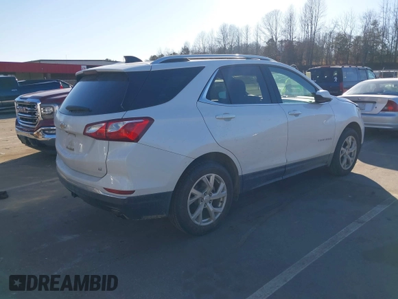 2020 Chevrolet Equinox LT with VIN 3GNAXLEX8LS610434, listed as a IAAI auction lot 41431481 with 101,832 mi miles. Bid and sale history available at carsss.com. Image 4.