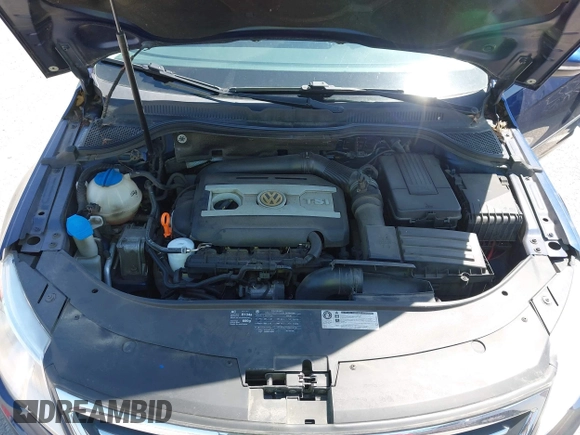 2009 Volkswagen CC Sport with VIN WVWML73C19E554798, listed as a IAAI auction lot 42084459 with 146,809 mi miles. Bid and sale history available at carsss.com. Image 10.
